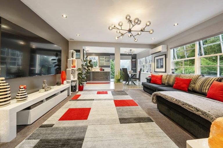 Photo of property in 19 Laser Place, Bayview, Auckland, 0629