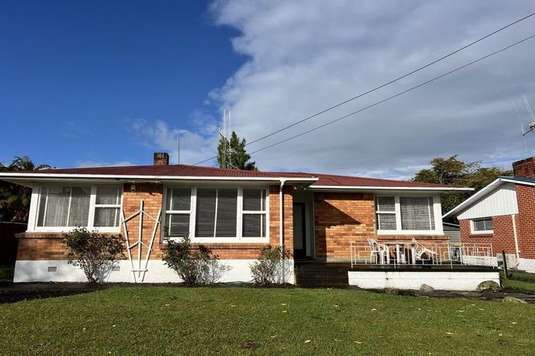 Photo of property in 28 Liston Crescent, Hillcrest, Hamilton, 3216