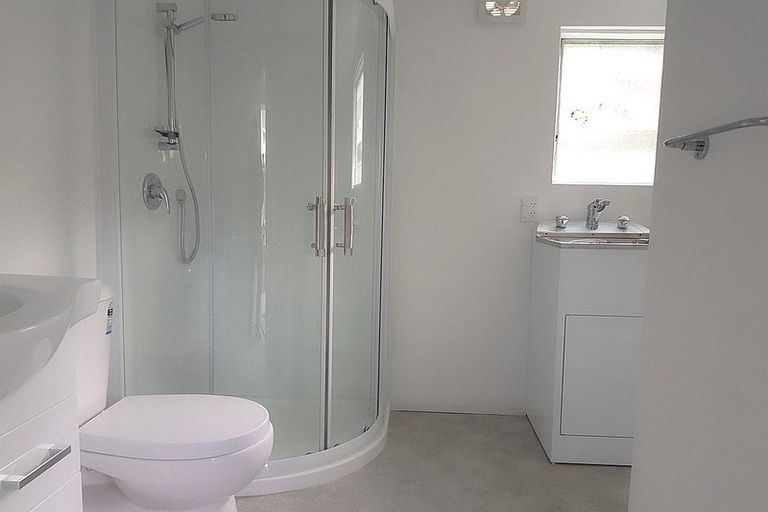 Photo of property in 20a Waripori Street, Berhampore, Wellington, 6023