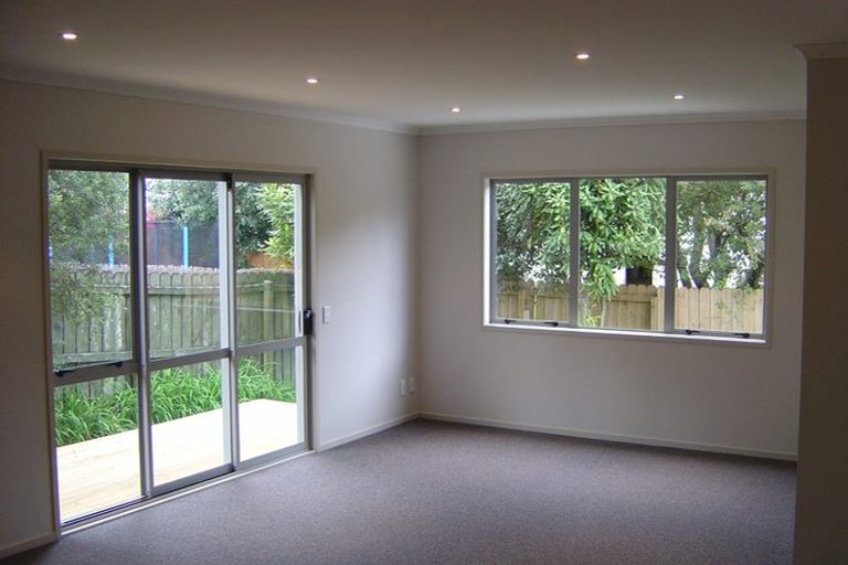 Photo of property in 60a Christmas Road, Manurewa, Auckland, 2102
