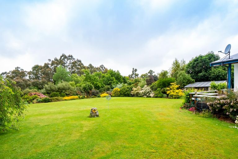 Photo of property in 65 Ribbonwood Road, Geraldine Downs, Geraldine, 7991