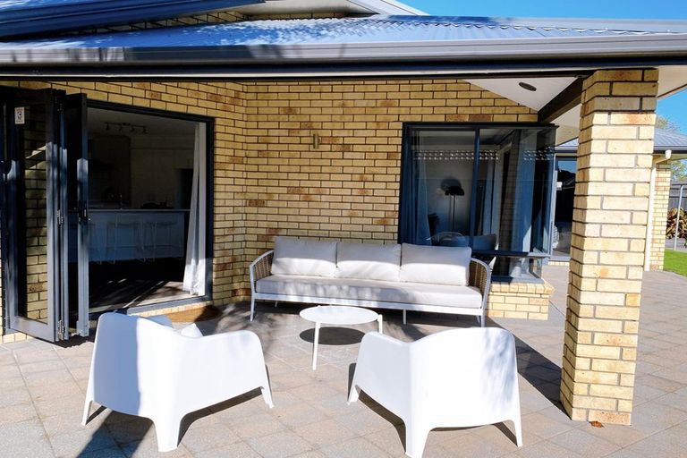 Photo of property in 22 Westminster Place, Rototuna North, Hamilton, 3210