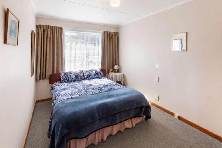 Photo of property in 52 Thatcher Street, Castlecliff, Whanganui, 4501