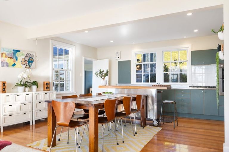 Photo of property in 40 Major Hornbrook Road, Mount Pleasant, Christchurch, 8081