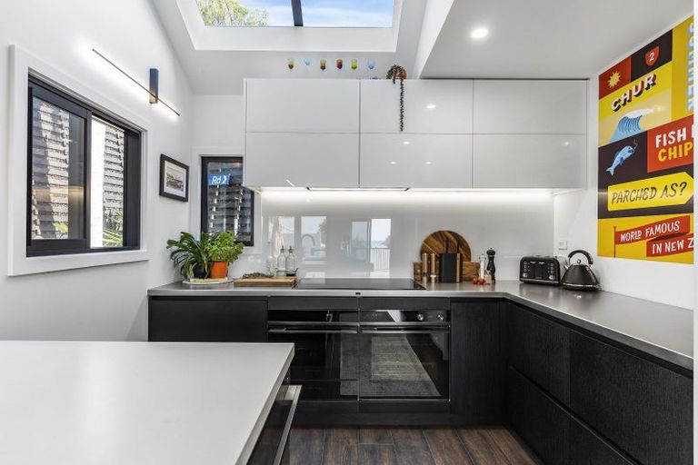 Photo of property in 107 Pacific View Drive, Whangamata, 3620