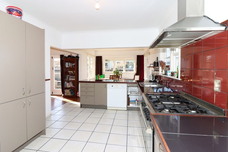 Photo of property in 183 High Street South, Carterton, 5713