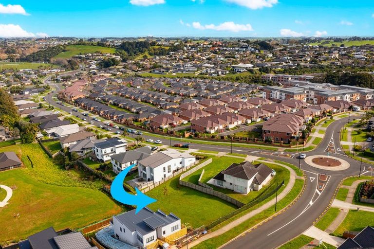 Photo of property in 42 Lisle Farm Drive, Pukekohe, 2120