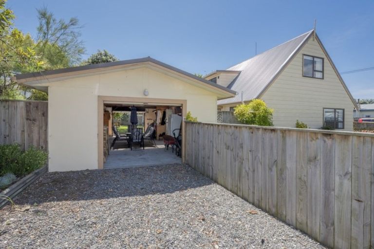Photo of property in 5 Koromiko Street, Otaki Beach, Otaki, 5512