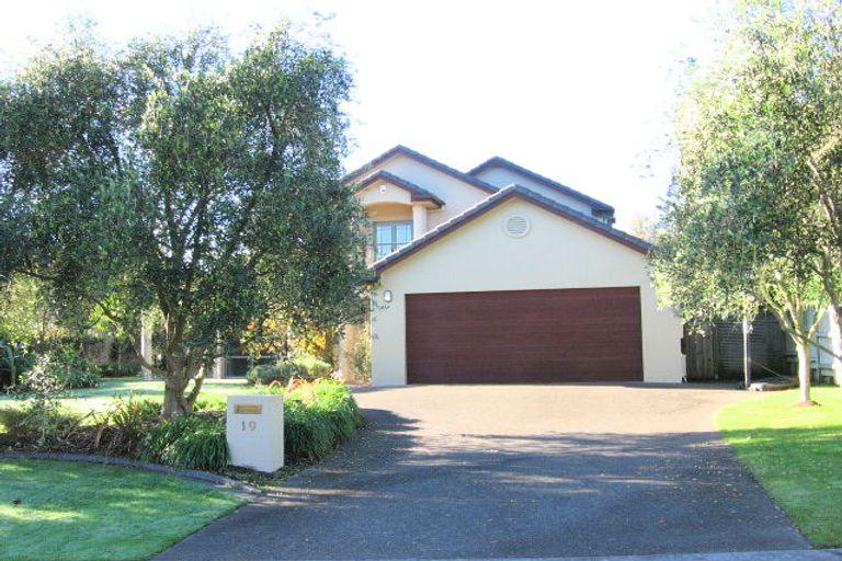 Photo of property in 19 Landing Drive, Albany, Auckland, 0632