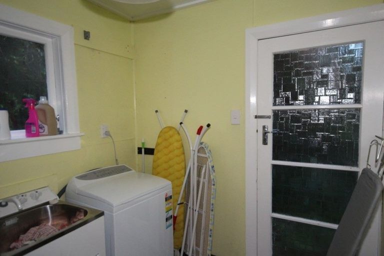 Photo of property in 70 Gladstone Road, Dalmore, Dunedin, 9010