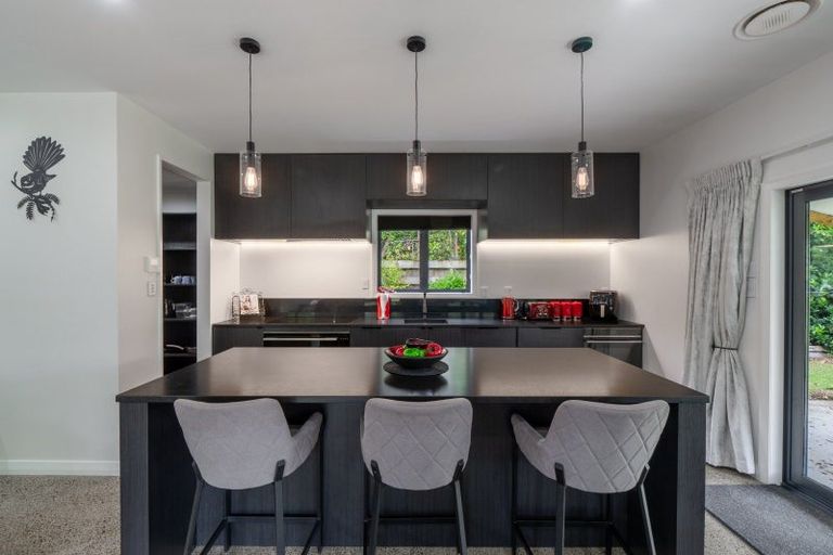 Photo of property in 181 Dunns Road, Otatara, Invercargill, 9879