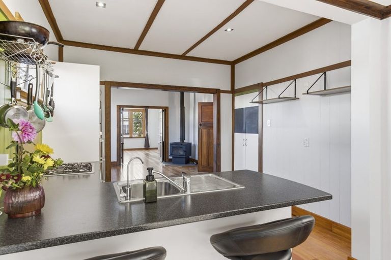 Photo of property in 42 Hinemoa Street, Paraparaumu, 5032