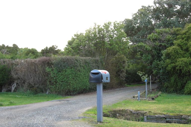 Photo of property in 10 Watt Road, Otatara, Invercargill, 9879