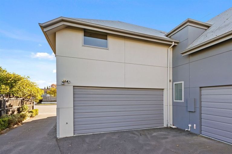 Photo of property in 1/1010 Colombo Street, St Albans, Christchurch, 8014