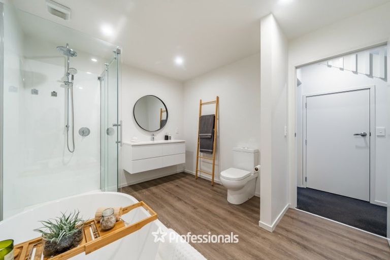 Photo of property in 6 Castle Crescent, Stokes Valley, Lower Hutt, 5019