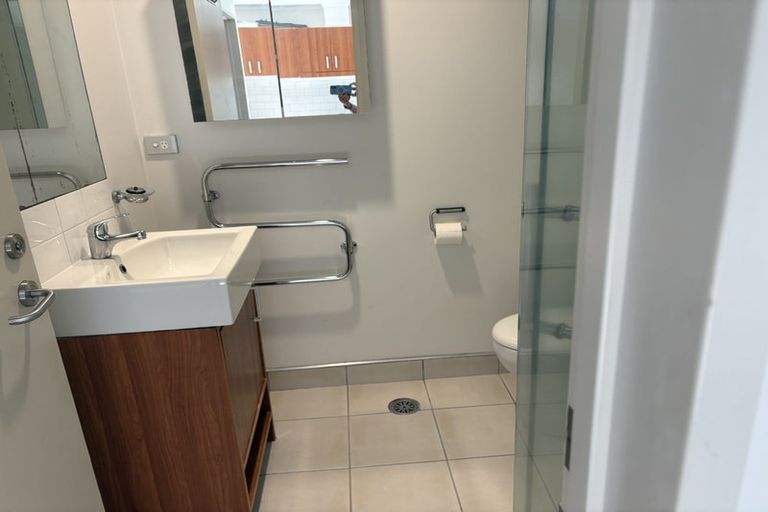 Photo of property in The Grand Apartments, 2c/4 Kell Drive, Albany, Auckland, 0632