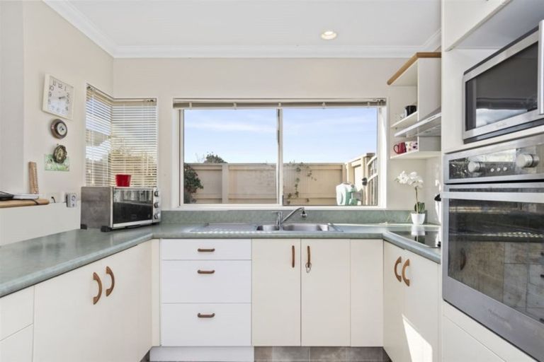 Photo of property in 292 Gravatt Road, Papamoa Beach, Papamoa, 3118