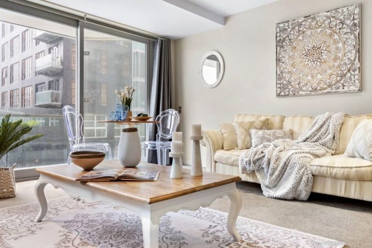 Photo of property in Piermont Apartments, 1i/82 Cable Street, Te Aro, Wellington, 6011