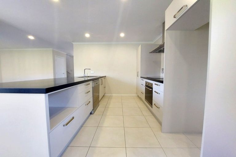 Photo of property in 35 Ridgedale Crescent, Flagstaff, Hamilton, 3210