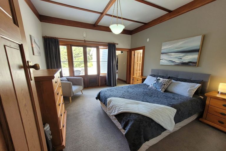 Photo of property in 47 Rimu Road, Oratia, Auckland, 0604