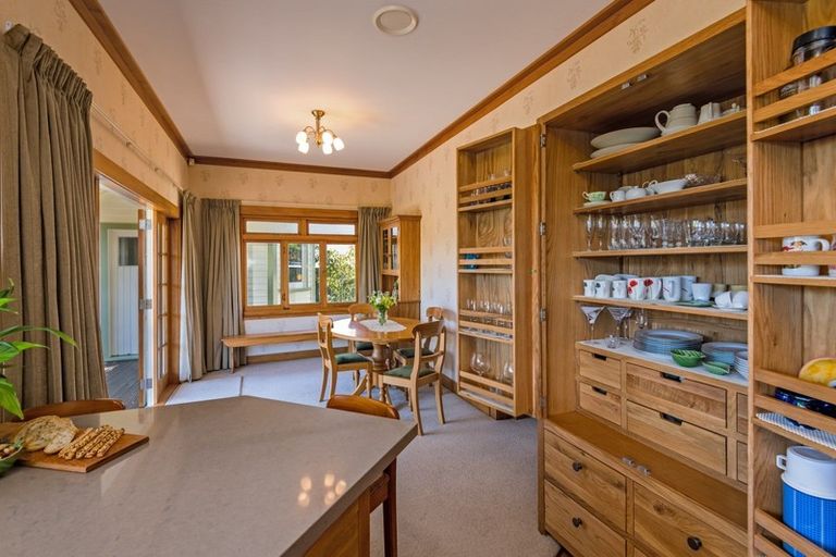 Photo of property in 379 Featherston Street, Palmerston North, 4414