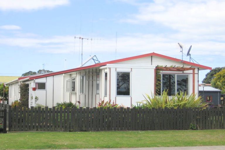 Photo of property in 42 Athenree Road, Athenree, Katikati, 3177