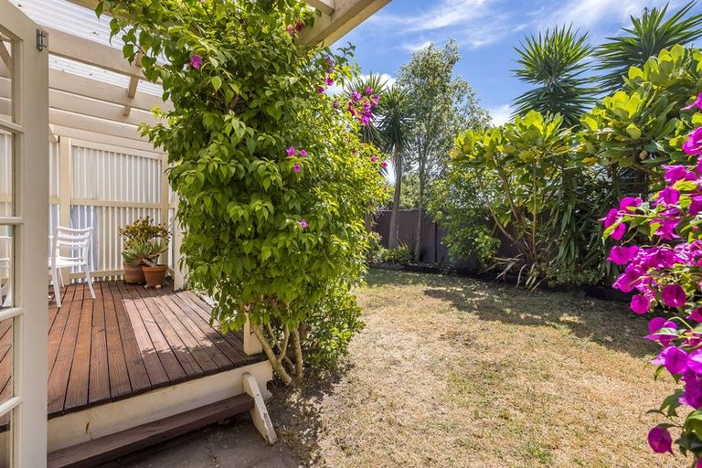 Photo of property in 60 Kirk Street, Otaki, 5512