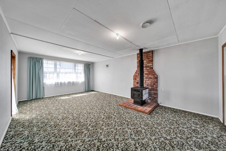 Photo of property in 253 Mawhitiwhiti Road, Normanby, Hawera, 4675