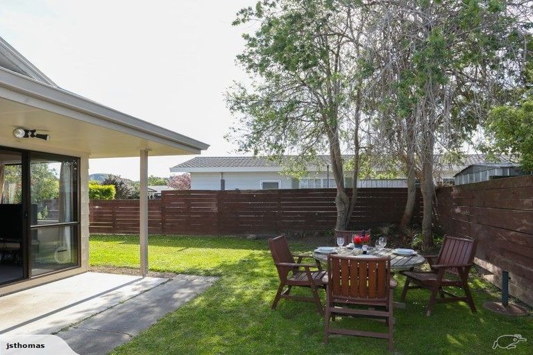 Photo of property in 44 Whiting Crescent, Greenmeadows, Napier, 4112