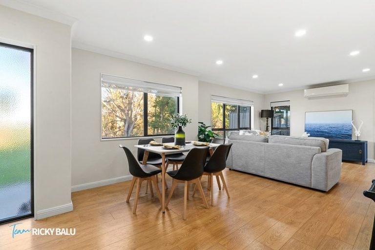 Photo of property in 17 Hard Beech Street, Takanini, 2110