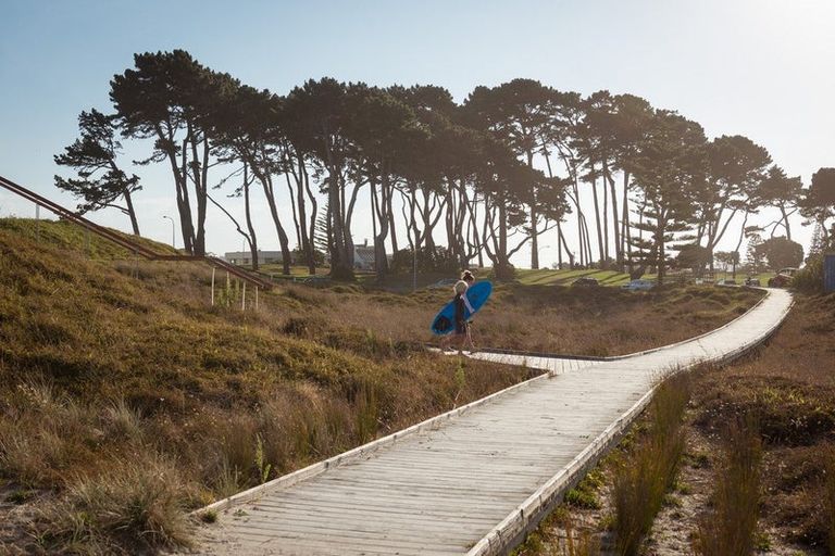 Photo of property in 70 Karewa Parade, Papamoa Beach, Papamoa, 3118