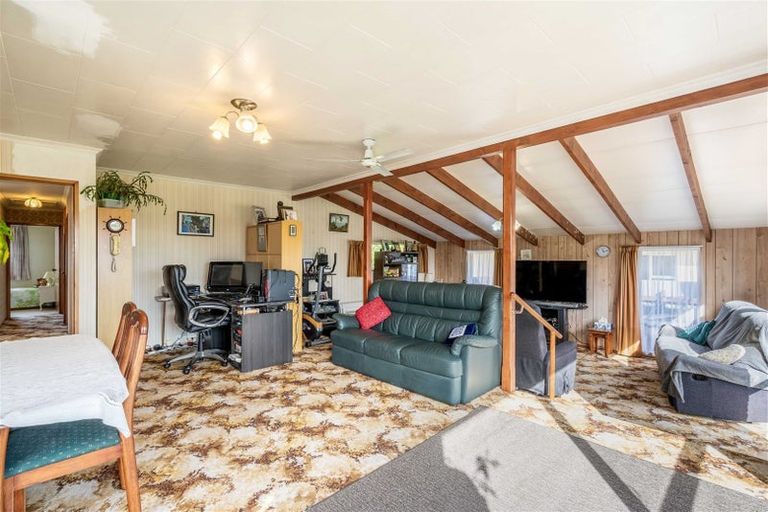 Photo of property in 8 Milford Street, Heidelberg, Invercargill, 9812