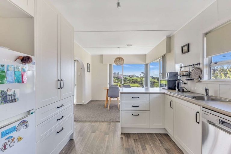 Photo of property in 193 Omata Road, Blagdon, New Plymouth, 4310