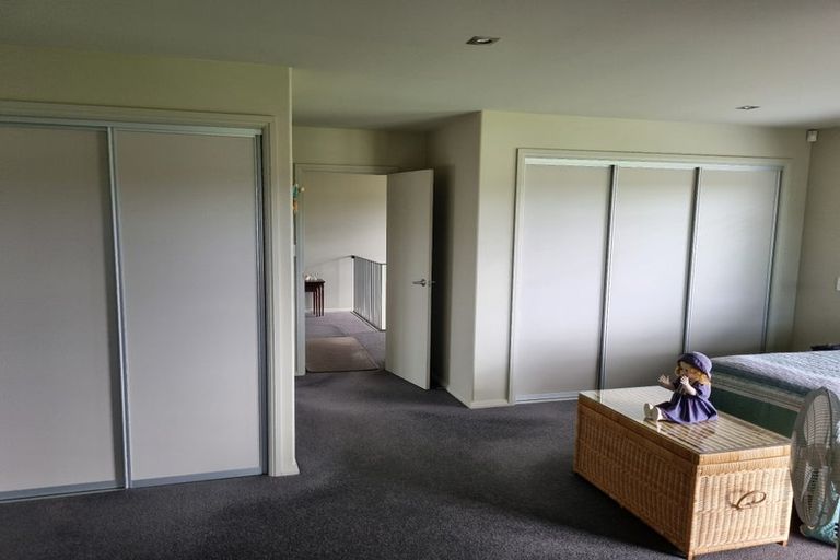 Photo of property in 35 Barbados Way, One Tree Point, 0118