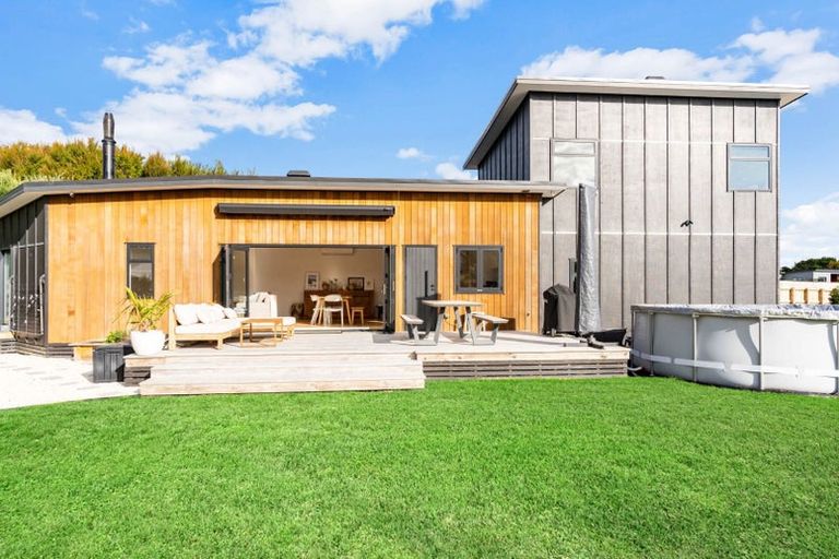 Photo of property in 54 Marram Place, Mangawhai Heads, Mangawhai, 0505