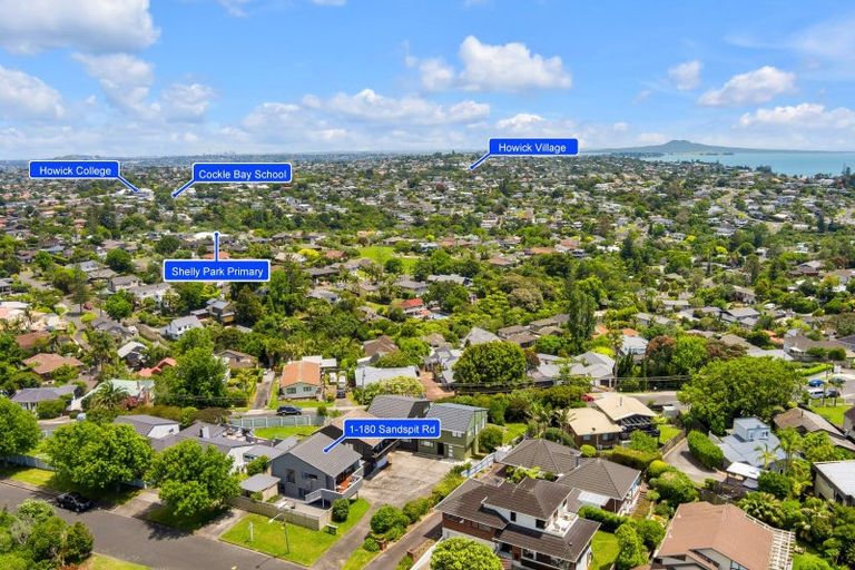 Photo of property in 1/180 Sandspit Road, Shelly Park, Auckland, 2014