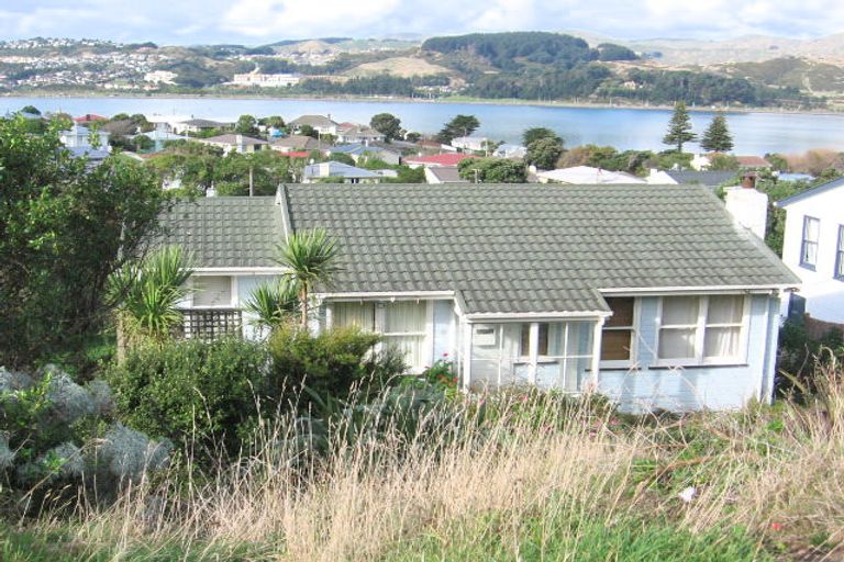 Photo of property in 15 Piko Street, Titahi Bay, Porirua, 5022