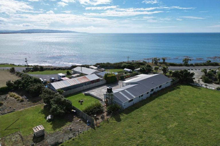 Photo of property in 1282 Kaka Point Road, Kaka Point, Balclutha, 9271