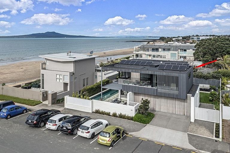 Photo of property in 41 Craig Road, Milford, Auckland, 0620