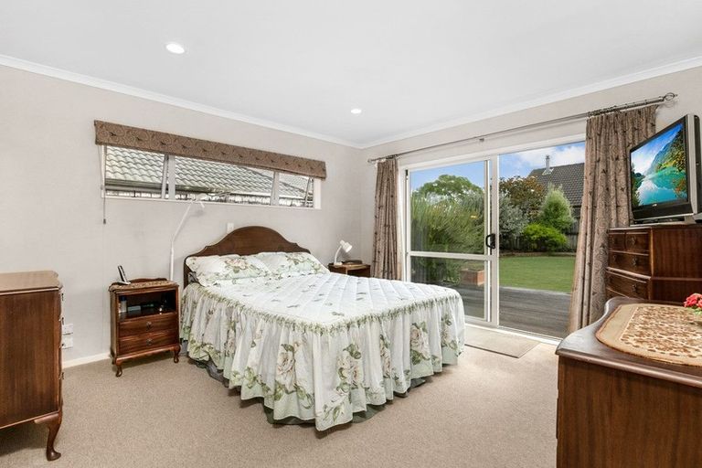 Photo of property in 23 Castlehill Court, Wattle Downs, Auckland, 2103