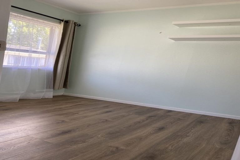 Photo of property in 1/30 Acacia Road, Torbay, Auckland, 0632