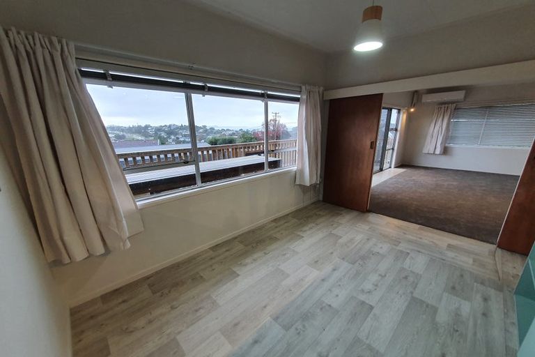 Photo of property in 1 Moera Place, Stanmore Bay, Whangaparaoa, 0932