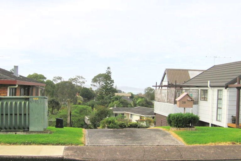 Photo of property in 38 Rosario Crescent, Red Beach, 0932