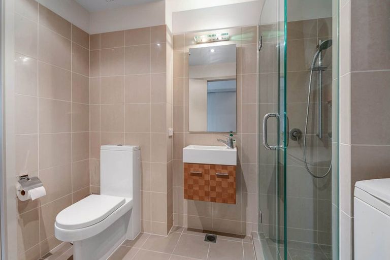 Photo of property in 5 Little Compton Mews, Snells Beach, 0920