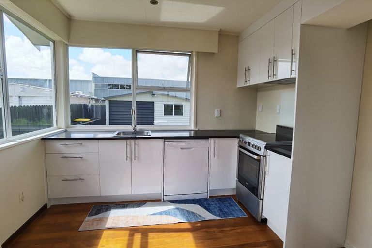 Photo of property in 22 Reelick Avenue, Pakuranga Heights, Auckland, 2010