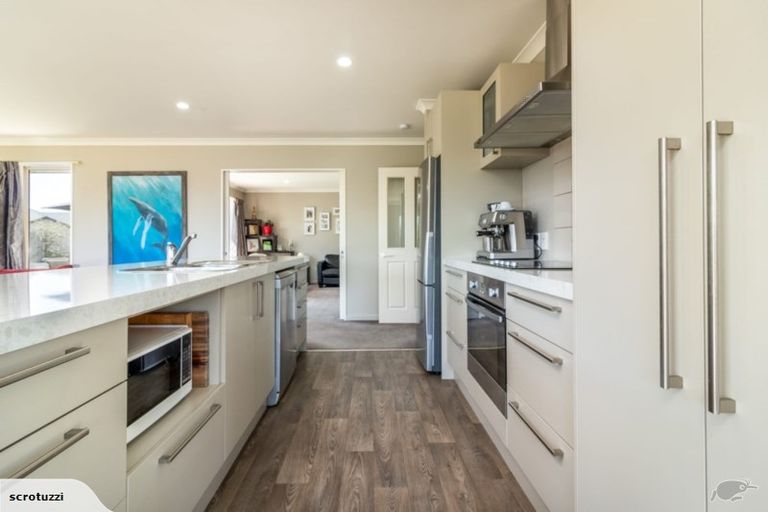 Photo of property in 16 Marlowe Place, Rolleston, 7614