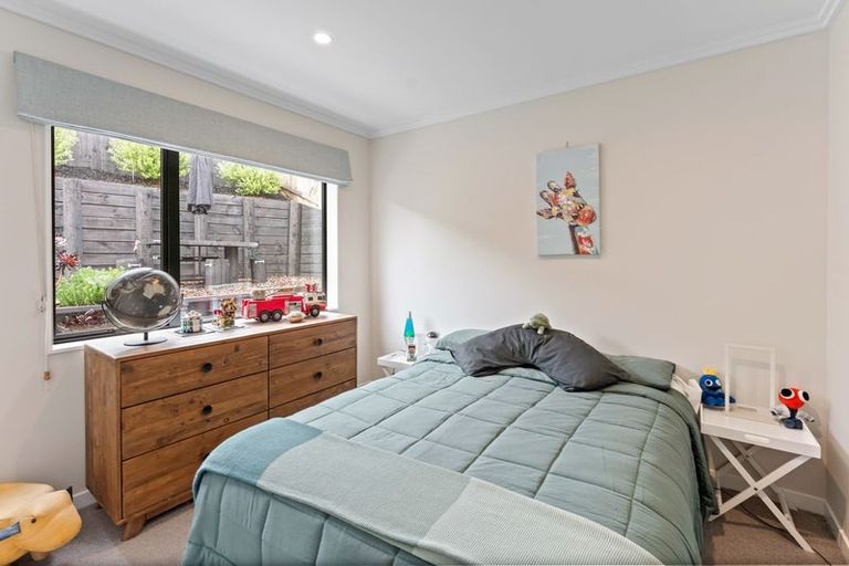 Photo of property in 11 Wilson Way, Waikanae, 5036