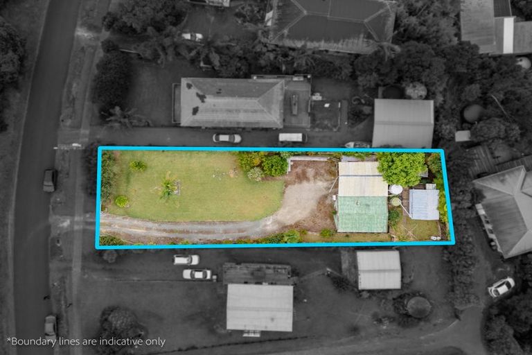 Photo of property in 97 Bays Road, Orere Point, Papakura, 2585