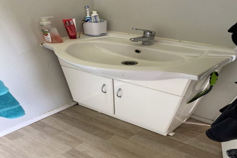 Photo of property in 2/12 Oakley Avenue, Claudelands, Hamilton, 3214