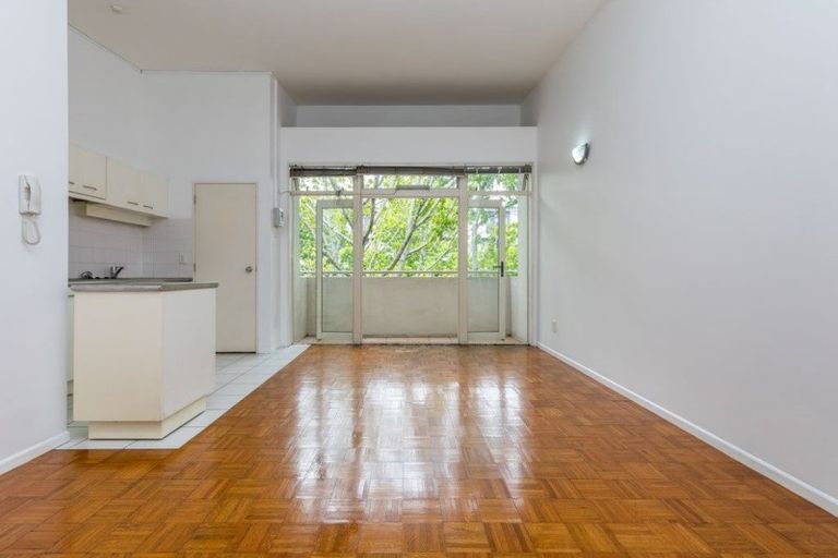 Photo of property in 3c/9 Upper Queen Street, Auckland Central, Auckland, 1010